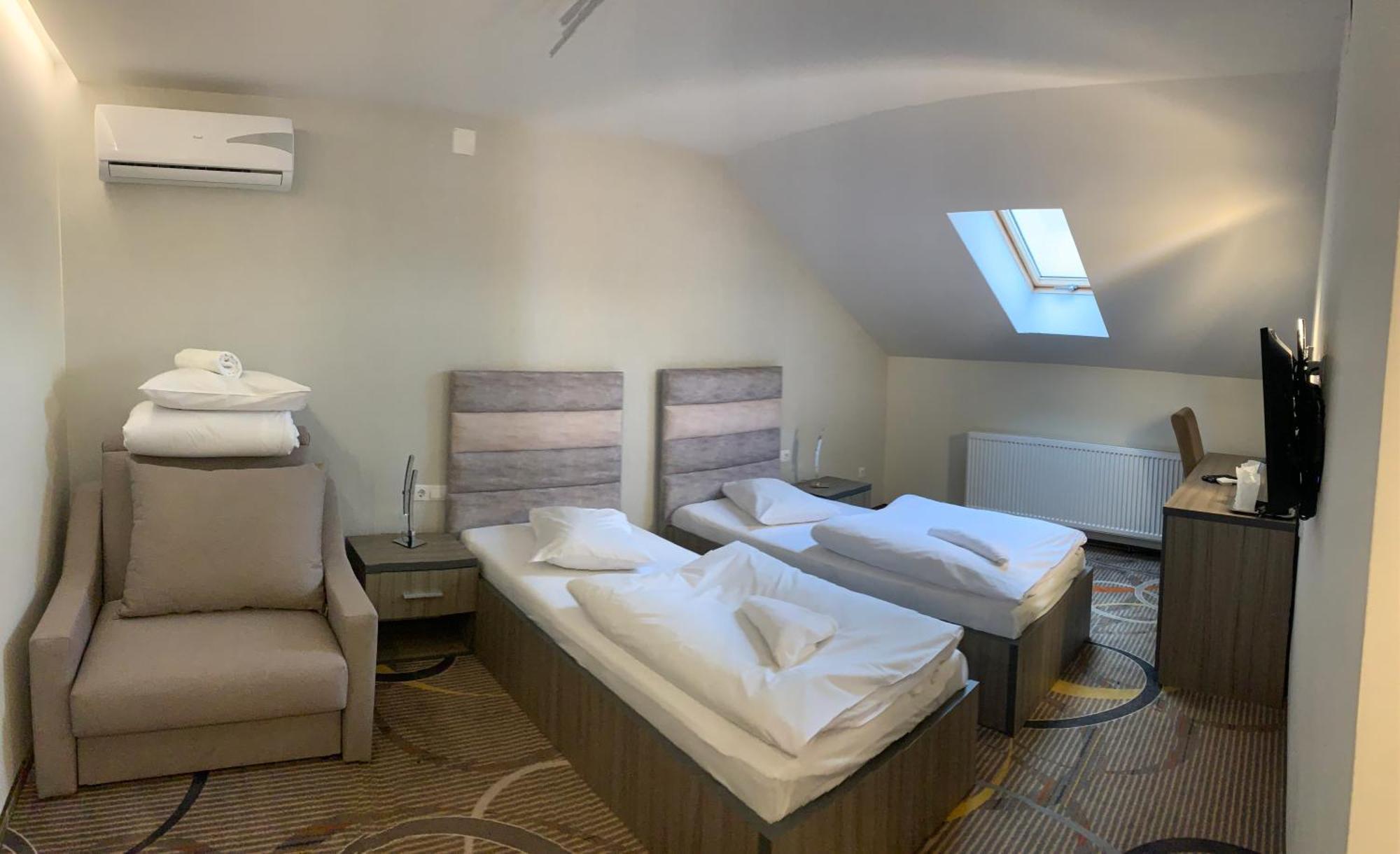 Hotel Stella Di Monte Sibiu Esterno foto
